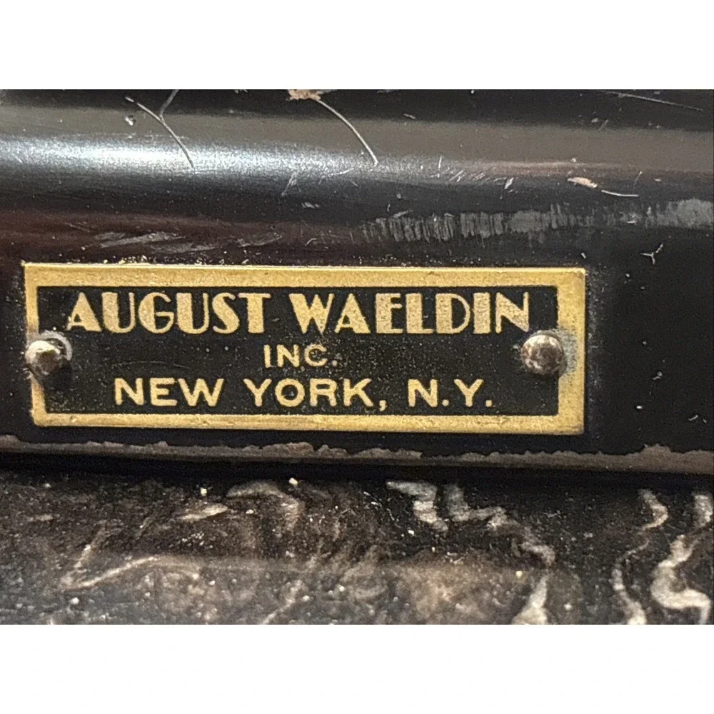 Bausch&Lomb Pat Jan 5,1915 August Waeldin Optical Microscope W/Wooden Case & Key